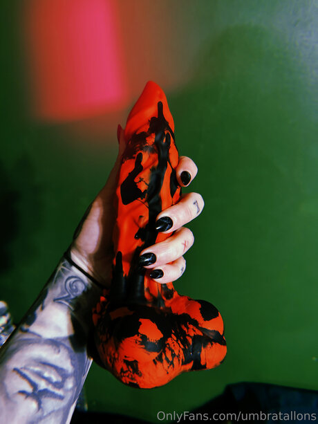 Umbratallons OnlyFans Nacktbilder