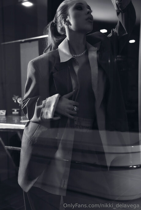 Nikki Delavega Nacktbilder von OnlyFans