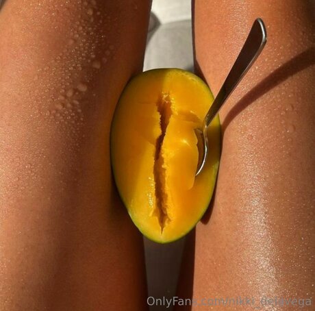 Nikki Delavega OnlyFans Striptease