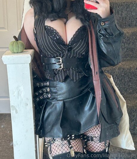 Lilangelclouds OnlyFans Arsch Leak