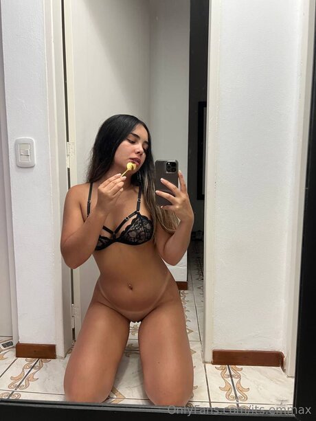 Its Emmax OnlyFans Inhalte