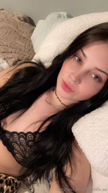 Gemiinii Xo OnlyFans Striptease