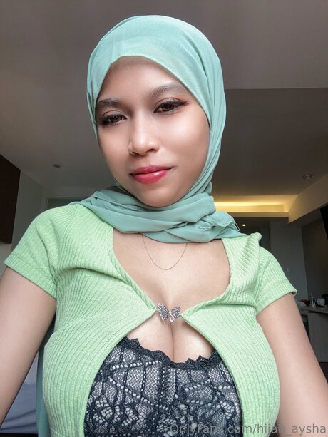 Hijab Aysha OnlyFans-Archiv