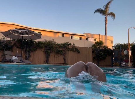 Bigtits Brat NurlyFans-Pornoleaks