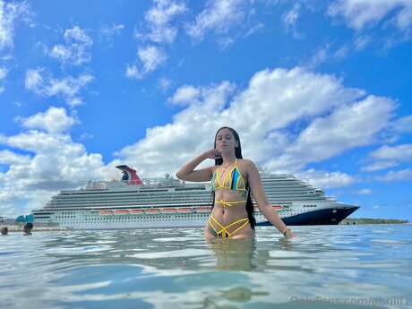 Abrillf1 OnlyFans Star