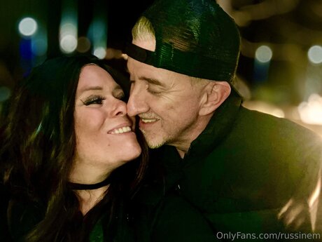 Russinem OnlyFans-Rezensionen