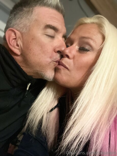 Russinem Nacktbilder OnlyFans