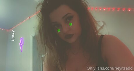 Heyitsaddi OnlyFans Nacktbilder geleakt