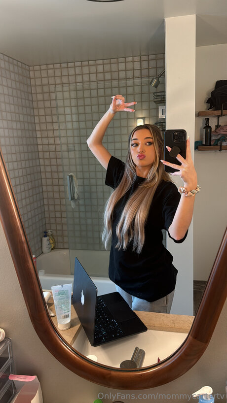 Mommycartertv OnlyFans Leak