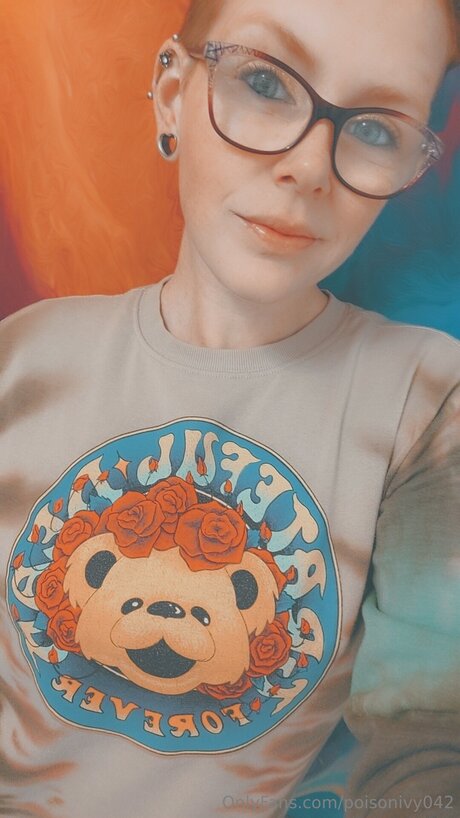 Poisonivy042 OnlyFans Brüste Bild