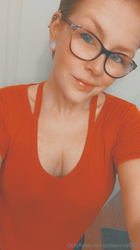 Poisonivy042 OnlyFans Brüste Bild