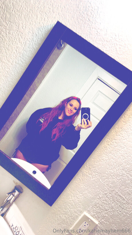 Katiemayhem666 Brüste OnlyFans