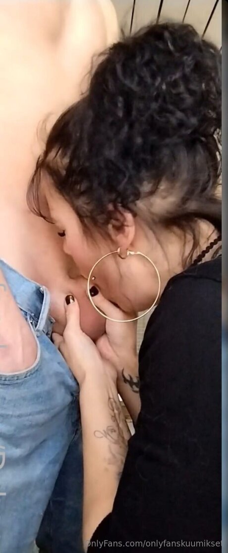 Onlyfanskuumikset Oben ohne OnlyFans