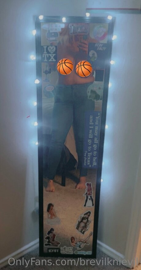 Brevilknievil OnlyFans Sex Leak
