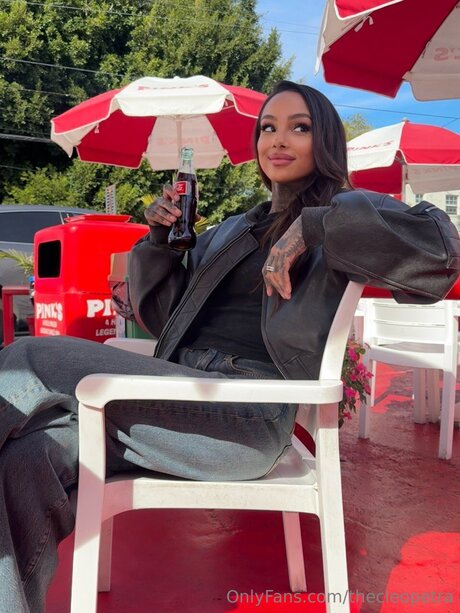 Thecleopetra Oben ohne OnlyFans