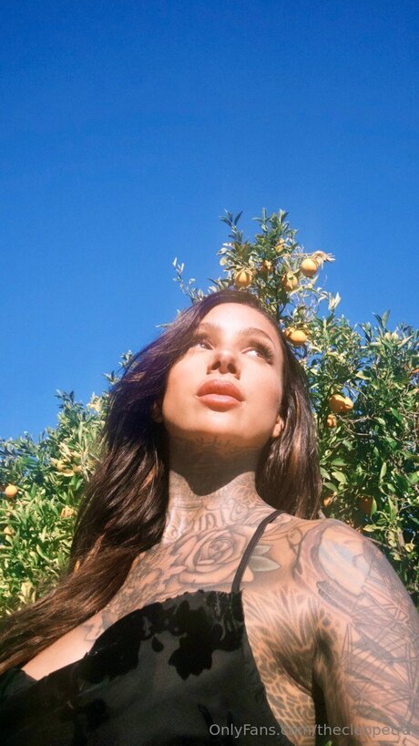 Thecleopetra Füße OnlyFans