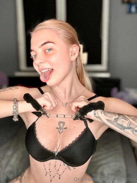 Sweetxlina OnlyFans schlank