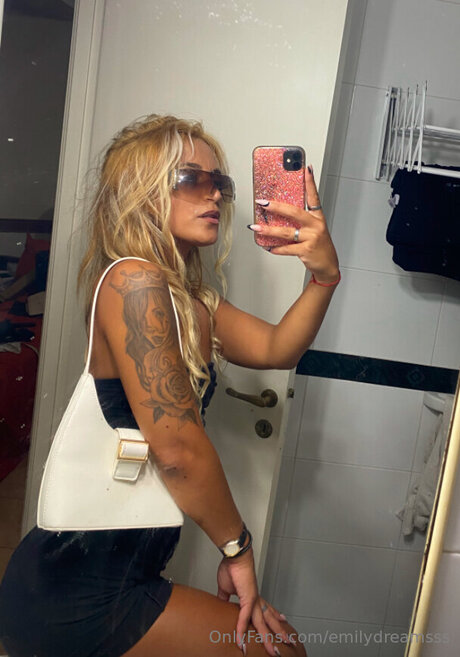 Emilydreamsss Leaked OnlyFans Sex