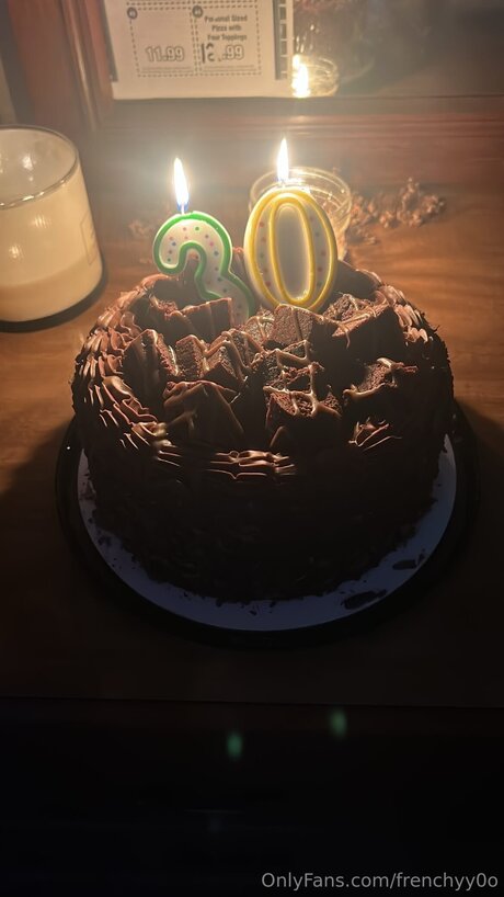 Frenchyy0o Nacktbilder geleakt OnlyFans Nacktporno