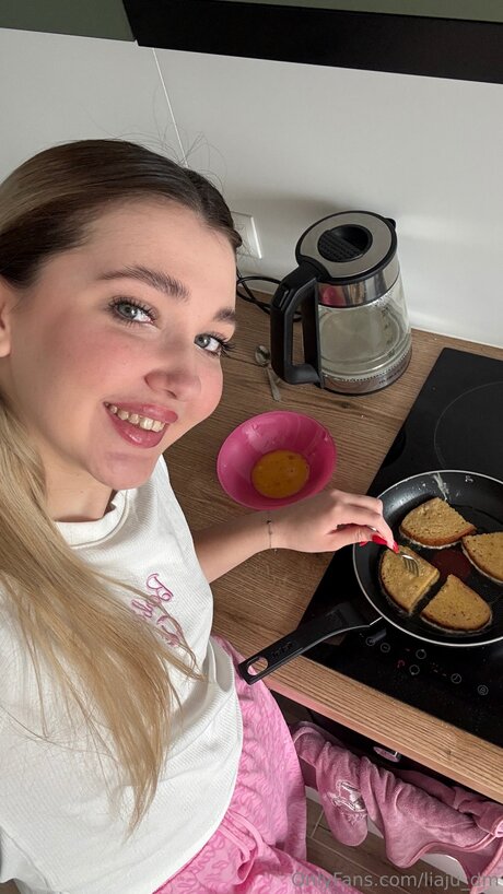 Liaju Dm OnlyFans Arsch Leak