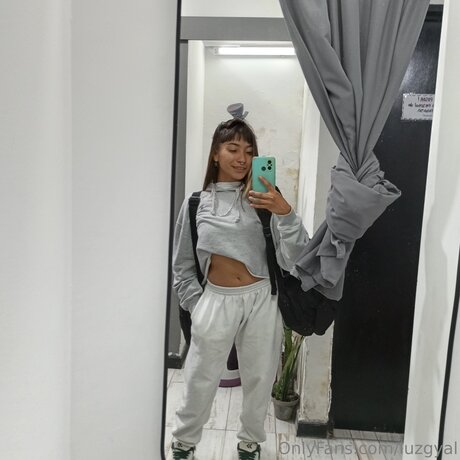 Luzgyal OnlyFans Inhalte