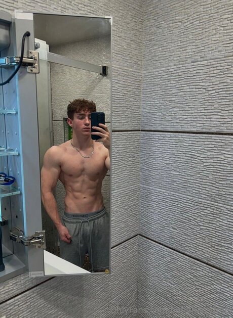 Hungharryfree Nacktpornos auf OnlyFans