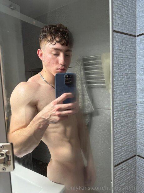 Hungharryfree OnlyFans Lesbisch