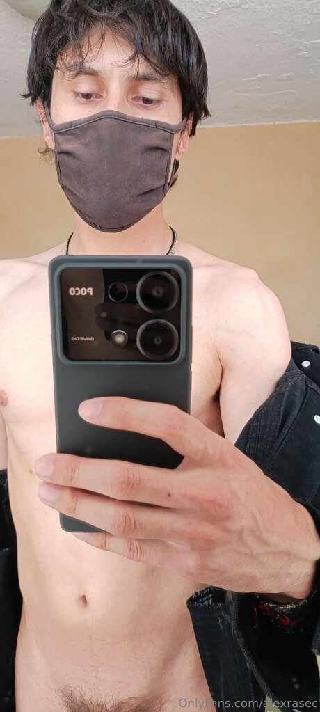 Alexrasec Nackt auf OnlyFans