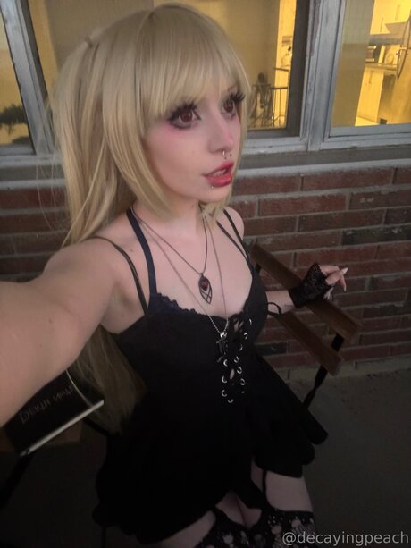 Decayingpeach OnlyFans Model Fotos