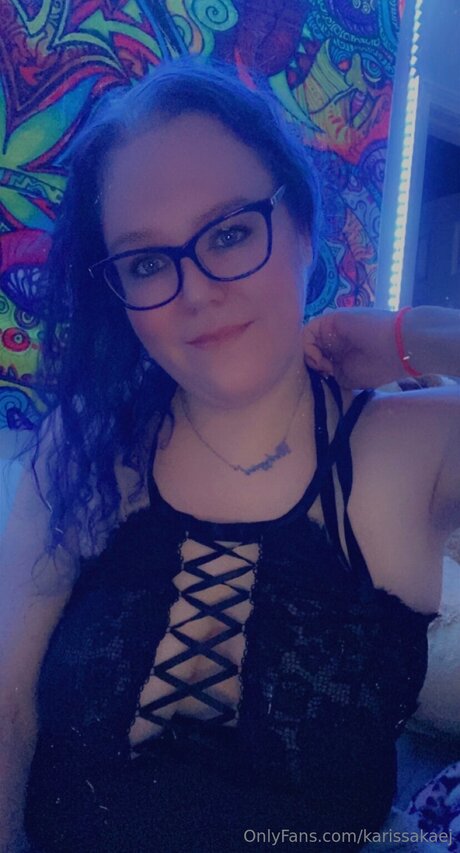 Karissakaej OnlyFans Sextape