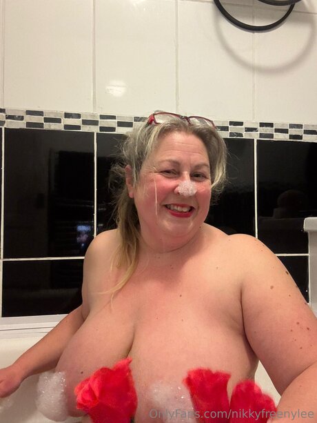 Nikkyfreenylee OnlyFans XXX