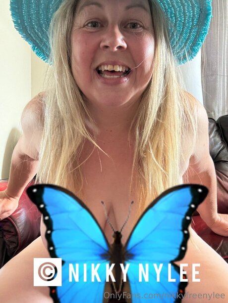 Nikkyfreenylee OnlyFans Inhalte