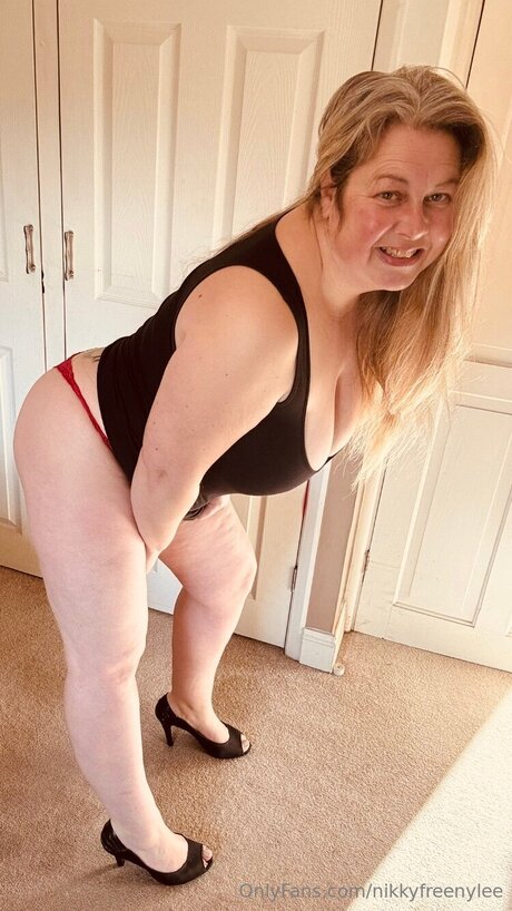 Nikkyfreenylee Nackt