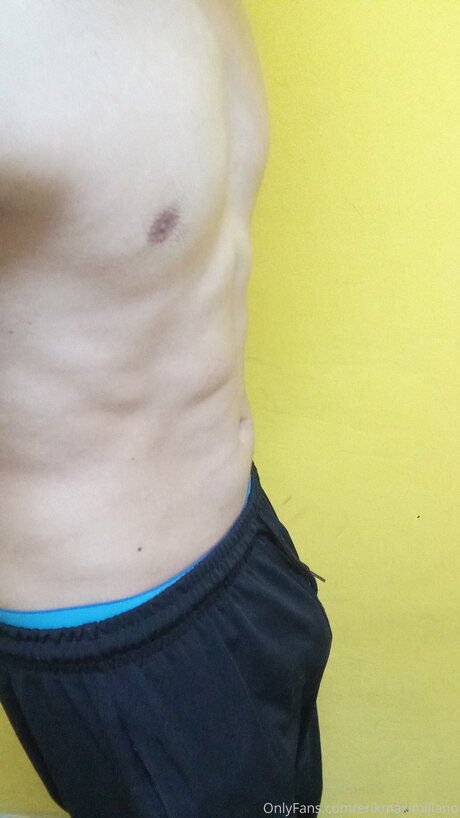 Erikmaximiliano OnlyFans Leak