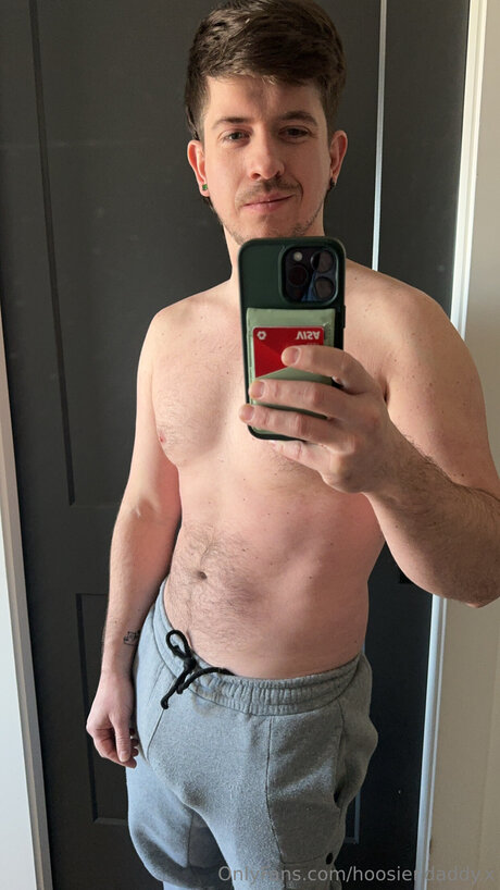 Hoosier Daddy X Füße OnlyFans