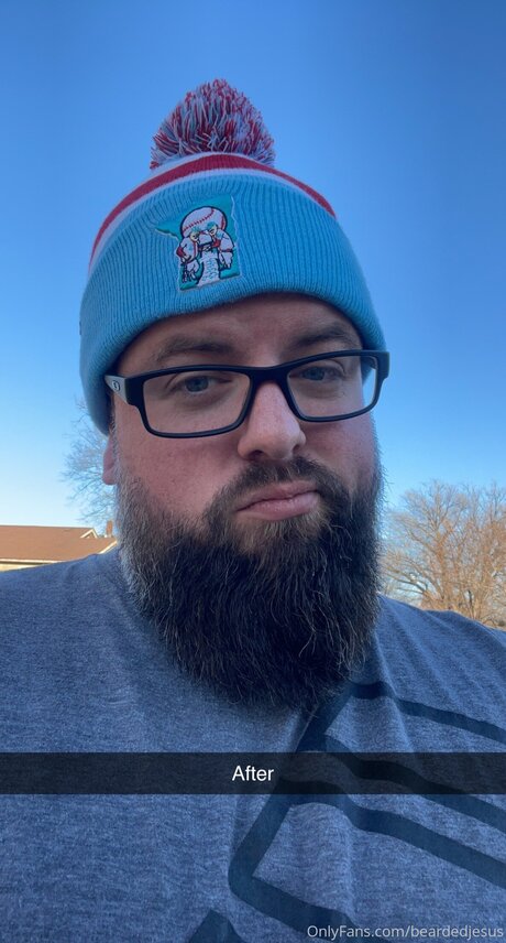 Beardedjesus OnlyFans Nacktbilder