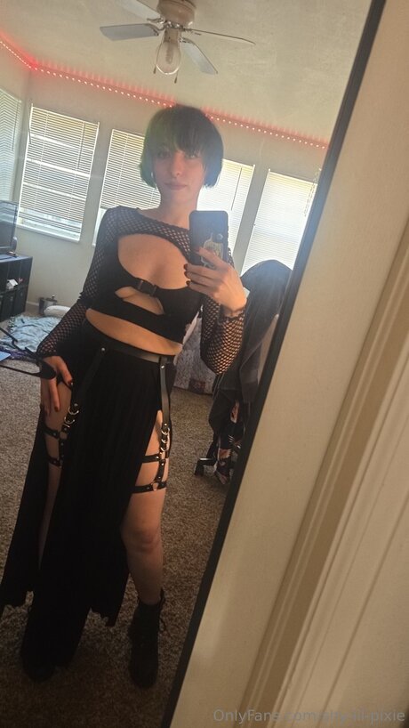 Shy Lil Pixie OnlyFans Leak