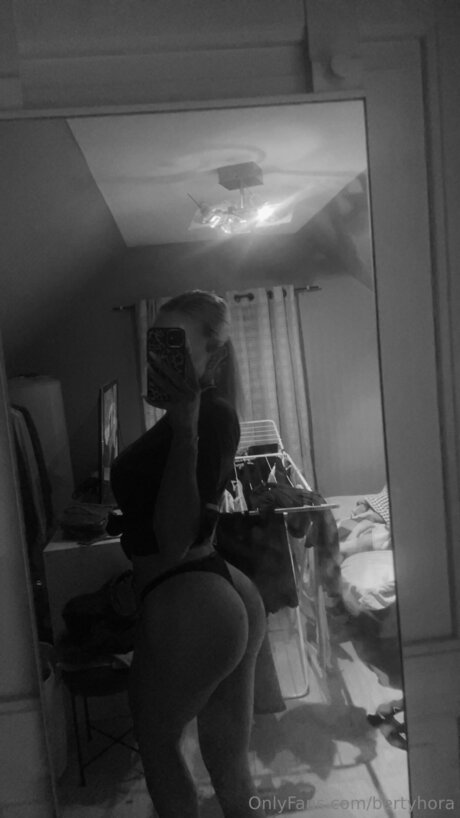 Bertyhora NurlyFans-Pornos