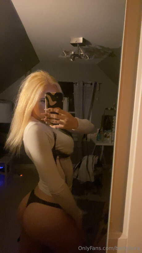 Bertyhora Nacktbilder von OnlyFans