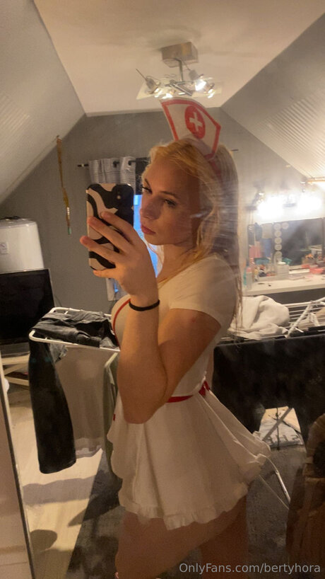 Bertyhora OnlyFans-Pornos