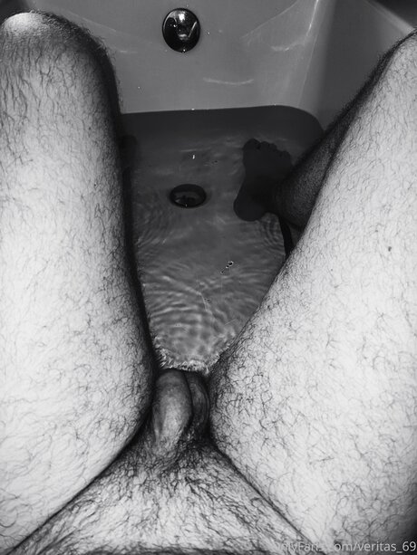 Veritas 69 OnlyFans Nackt