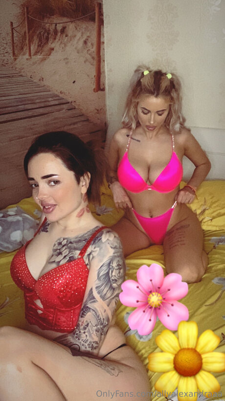 Allyalexandraaa Neues OnlyFans