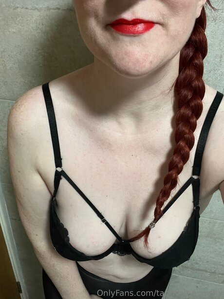 Tantilising Tushy Nacktbilder OnlyFans Geleakt