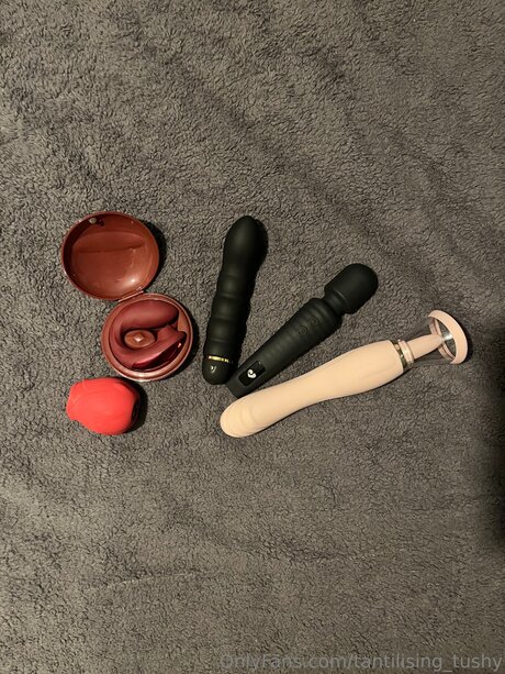 Tantilising Tushy Nacktbilder von OnlyFans