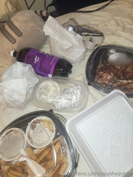 Squishygoblin NurlyFans-Brüste