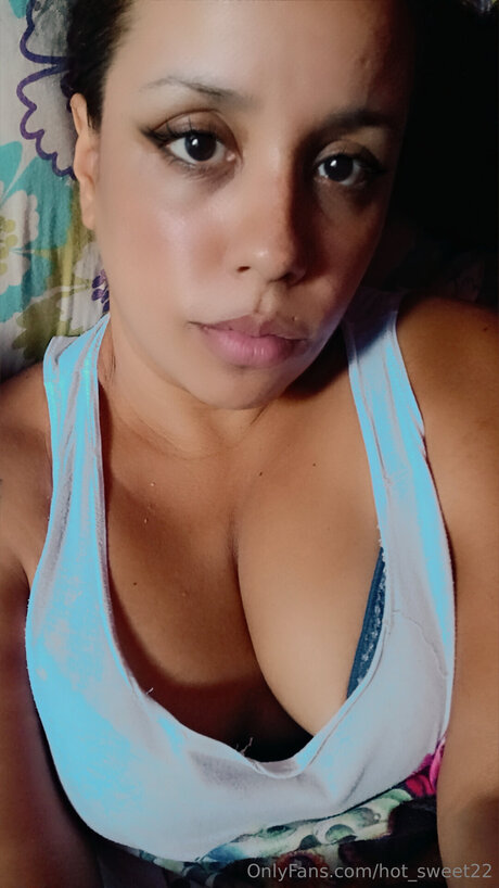 Hot Sweet22 OnlyFans Striptease