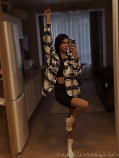 Midnight Rosa Nur für Fans