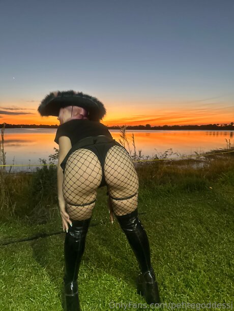 Petitegoddessj OnlyFans OnlyFans