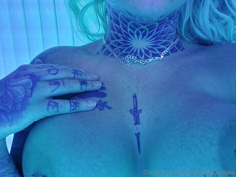 Inkdsusannea OnlyFans-Fotos