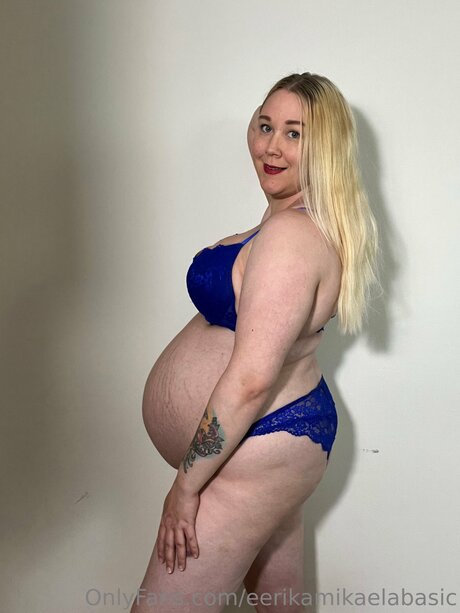 Eerikamikaelabasic OnlyFans Model Fotos